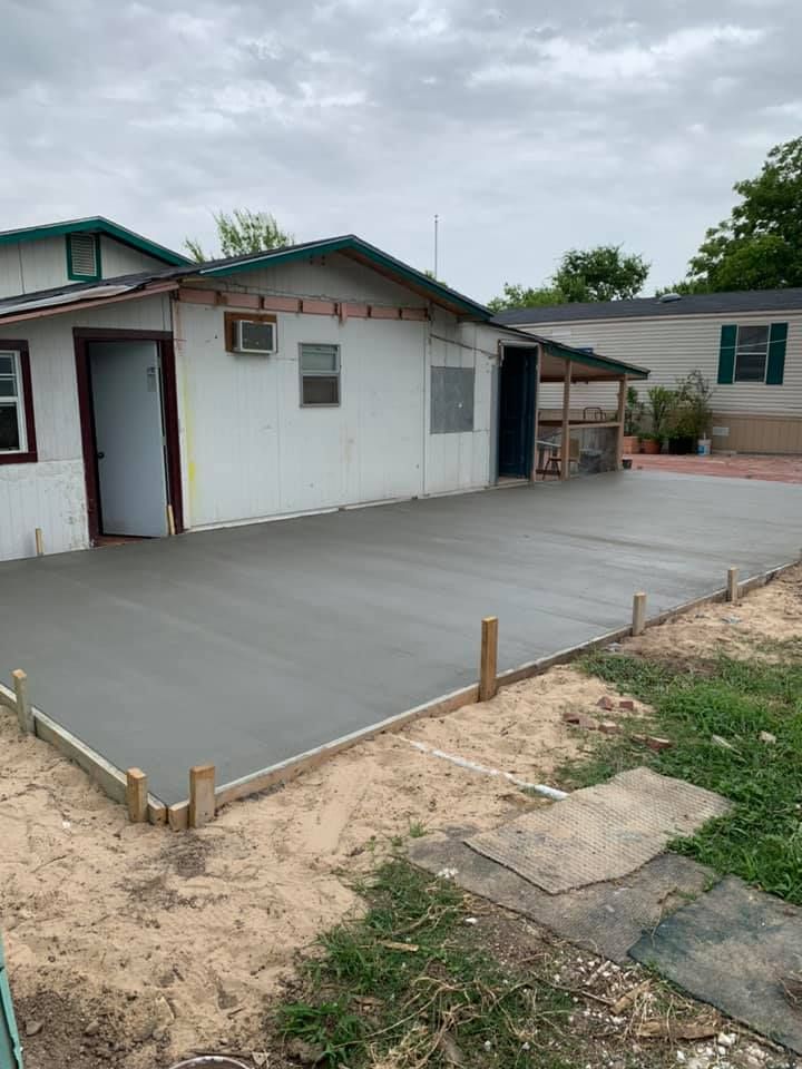   Concrete for Limon Pro Concrete in Manor, TX