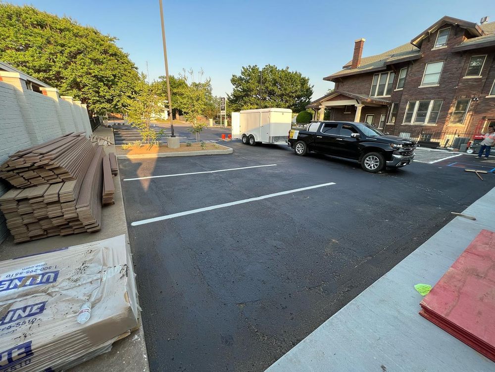 Asphalt and Paving for Landmark Pavement Solutions in Dallas, TX