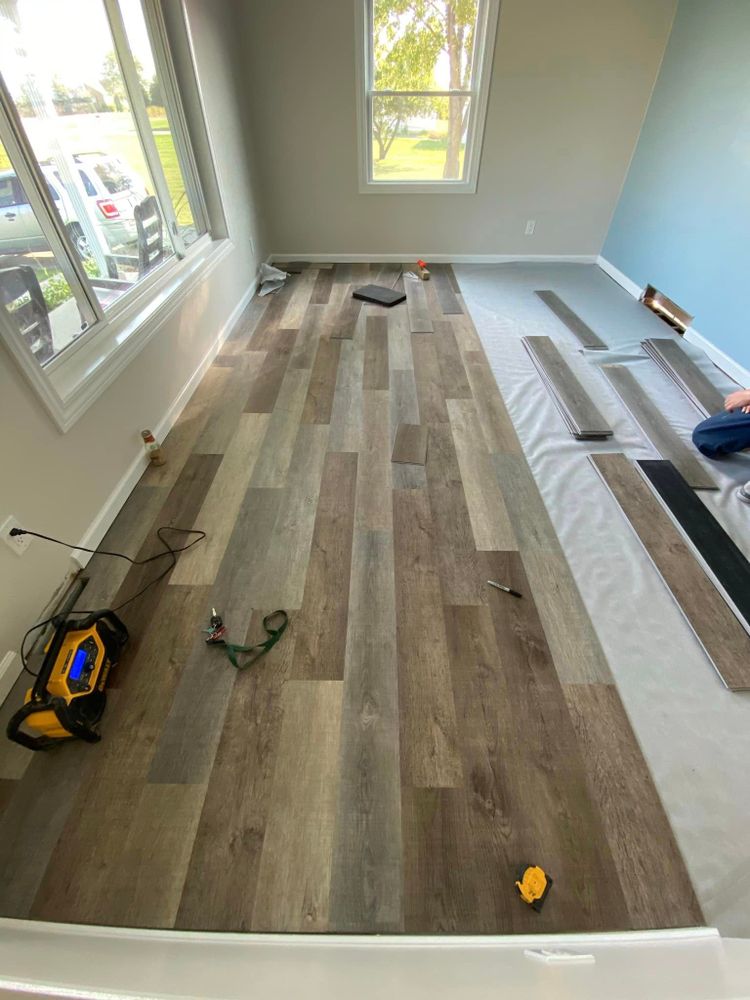 Flooring for Reyna’s Flooring & Trim Carpentry  in Allen PArk, MI