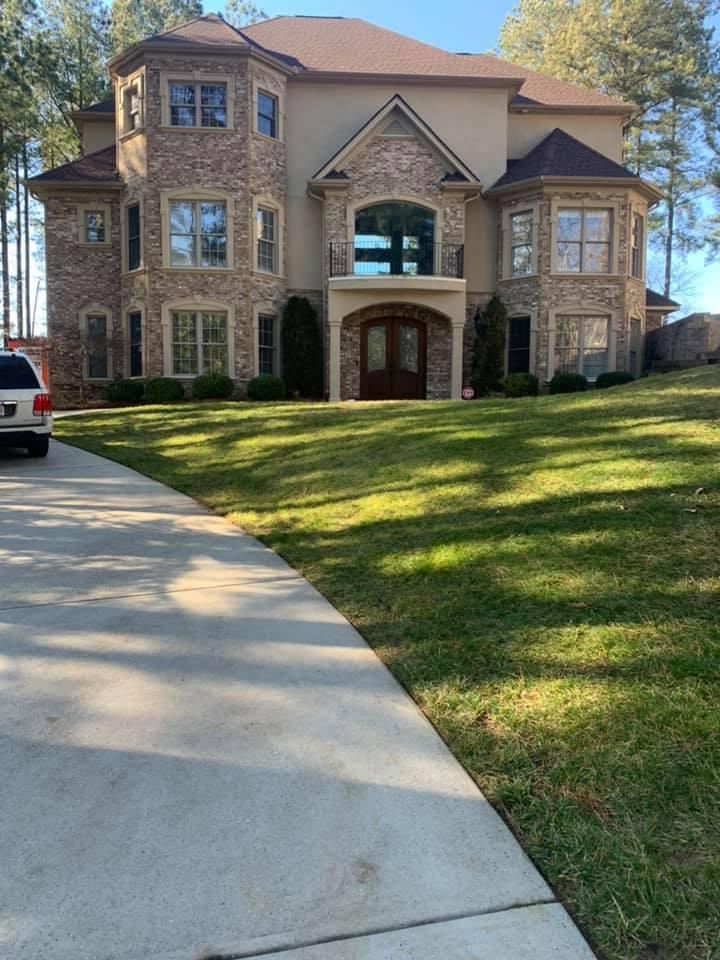 Mulching for America's Top Pick Lawn & Landscaping in Gastonia, NC