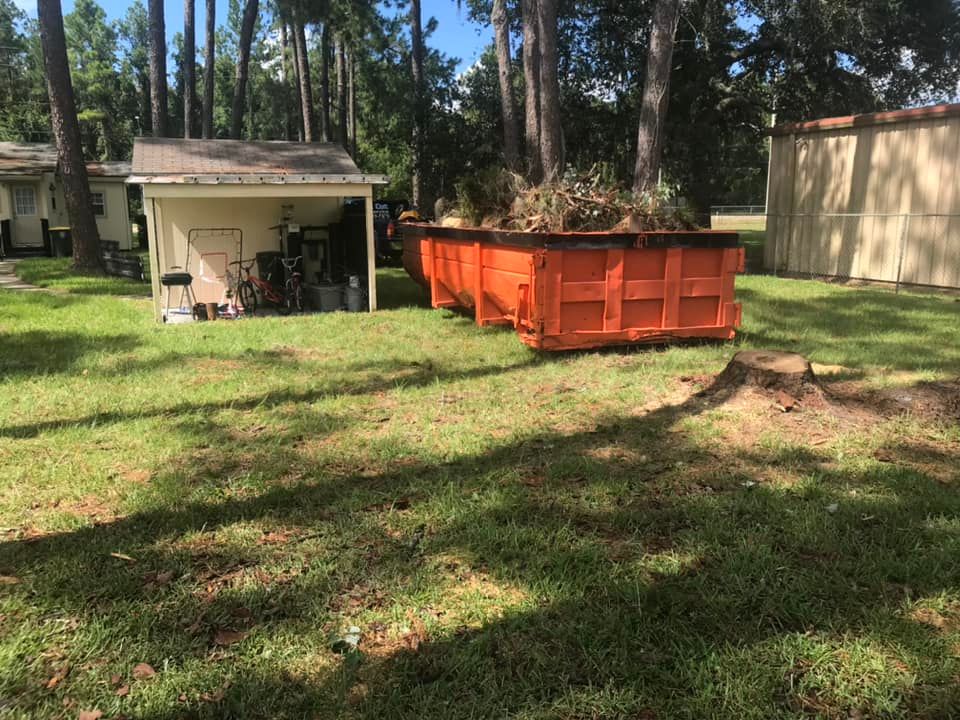 Our Fall and Spring Clean Up service ensures your yard is pristine, removing leaves, branches, and debris to maintain a healthier landscape. Let us handle the mess for perfect seasonal transitions. for Fast Cut Tree Service in Jacksonville Heights, FL