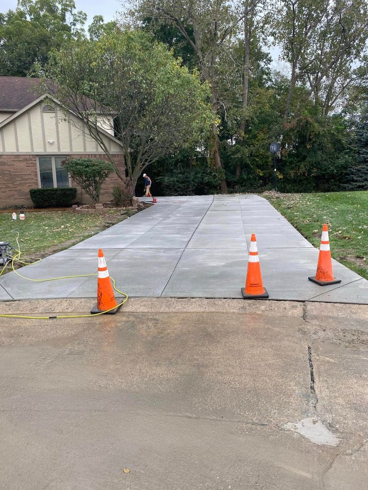 Concrete for Deerbrook Construction in Pontiac, MI