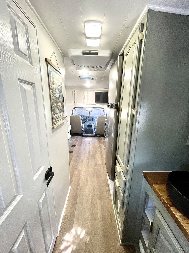 All Photos for Mauka to Makai RV Renovations in Los Angeles, CA