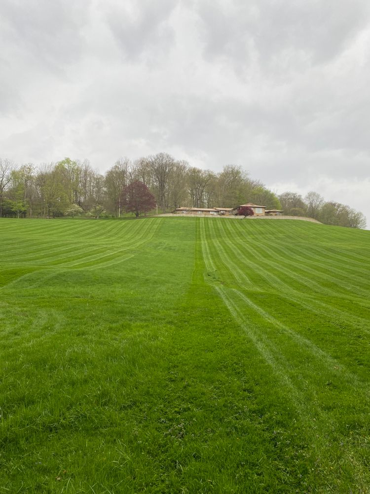 Mowing for Buckeye Lawns & Landscaping LLC in Millersburg, OH