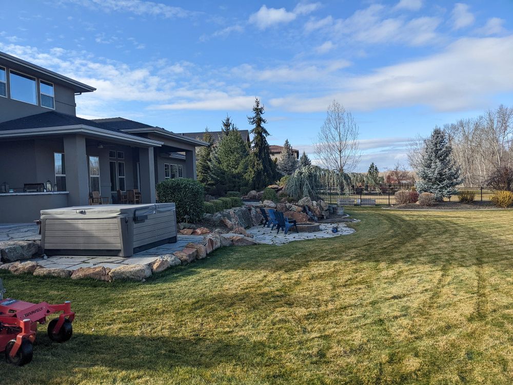 Landscaping for Silvercut Lawncare in Star, ID
