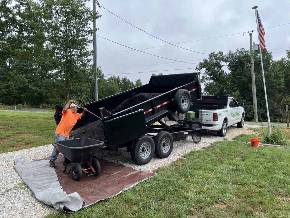 All Photos for Virginia Yard Pros in Appomattox, VA