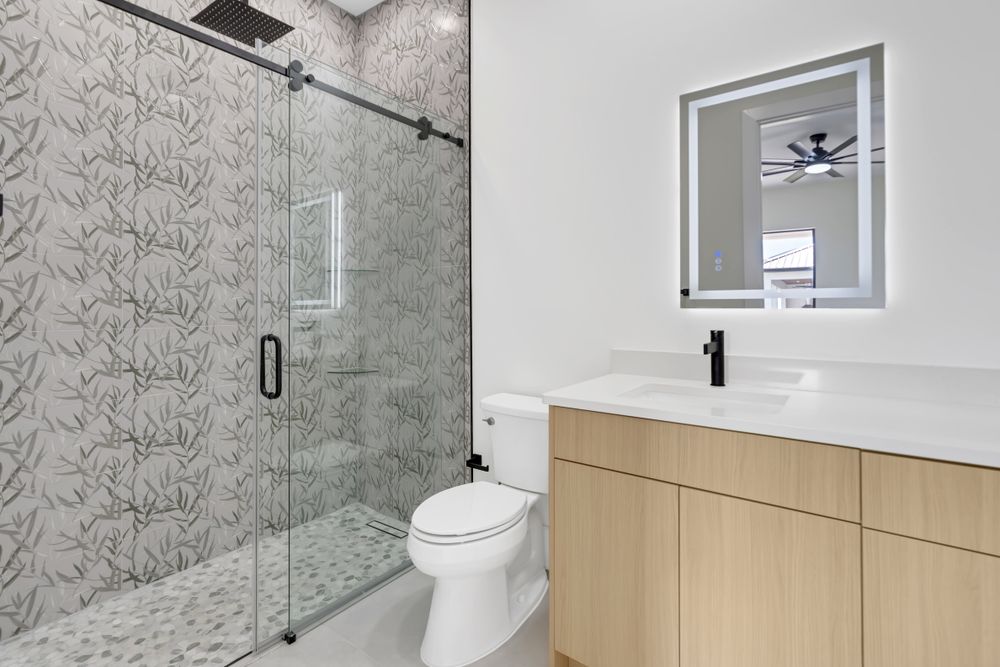 Bathrooms and Custom Interiors for Zion Construction LLC in Frostproof, FL