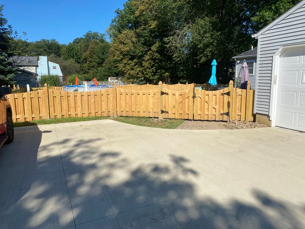Wood fence for Castle Fence and Deck LLC in Medina, OH