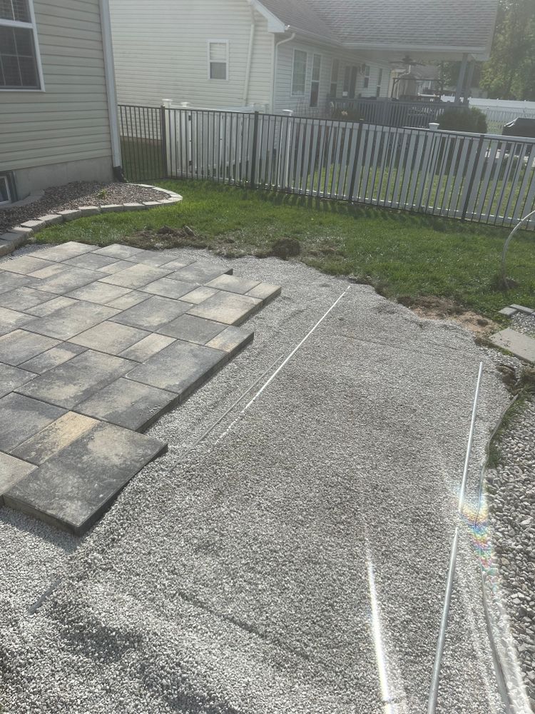 All Photos for Mayfield Landscaping in Staunton, IL