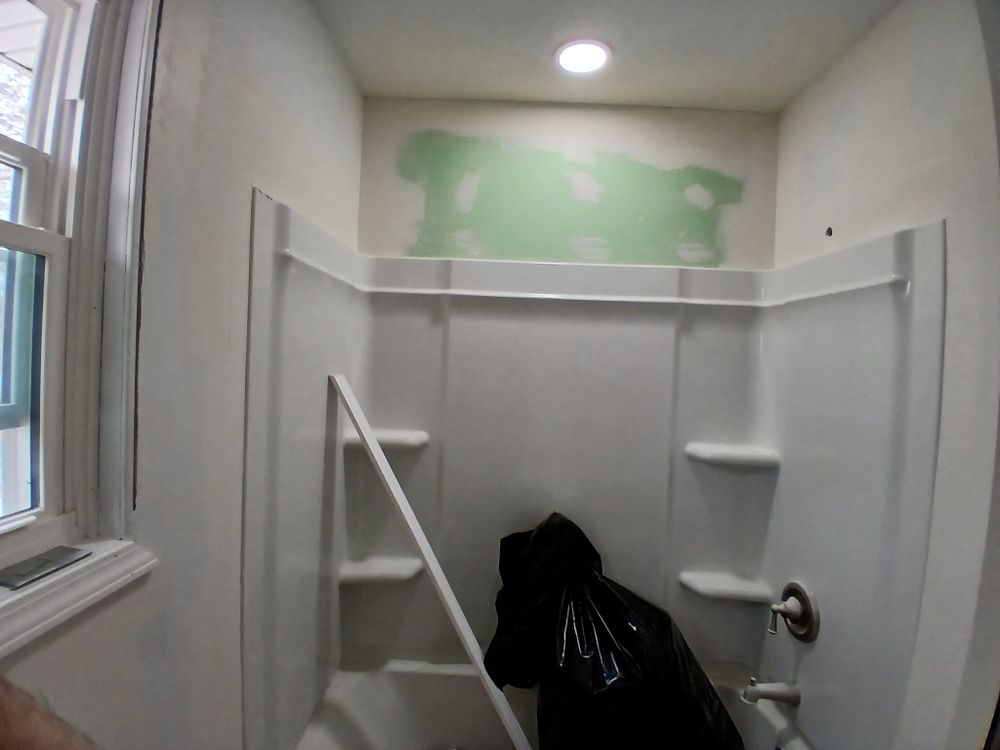 west Frankfort Master and Full Bath Renovations for Dead Tree General Contracting in Carbondale, Illinois