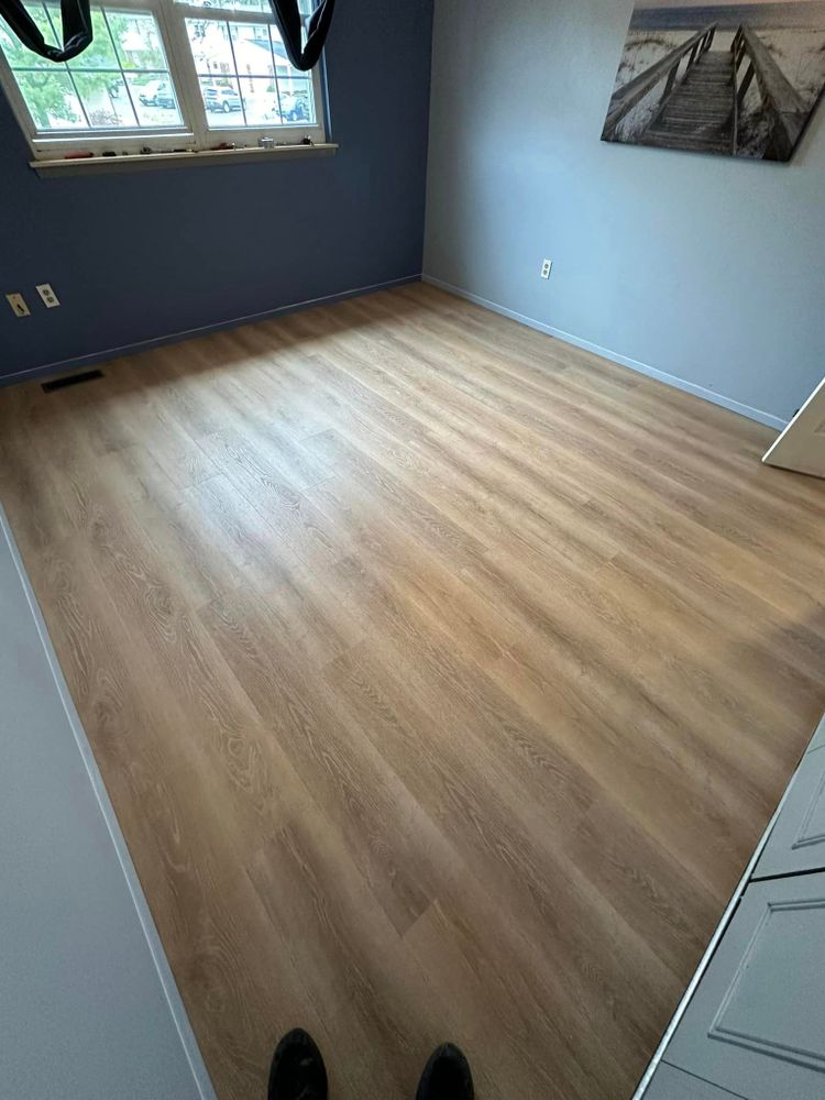 Flooring for Reyna’s Flooring & Trim Carpentry  in Allen PArk, MI