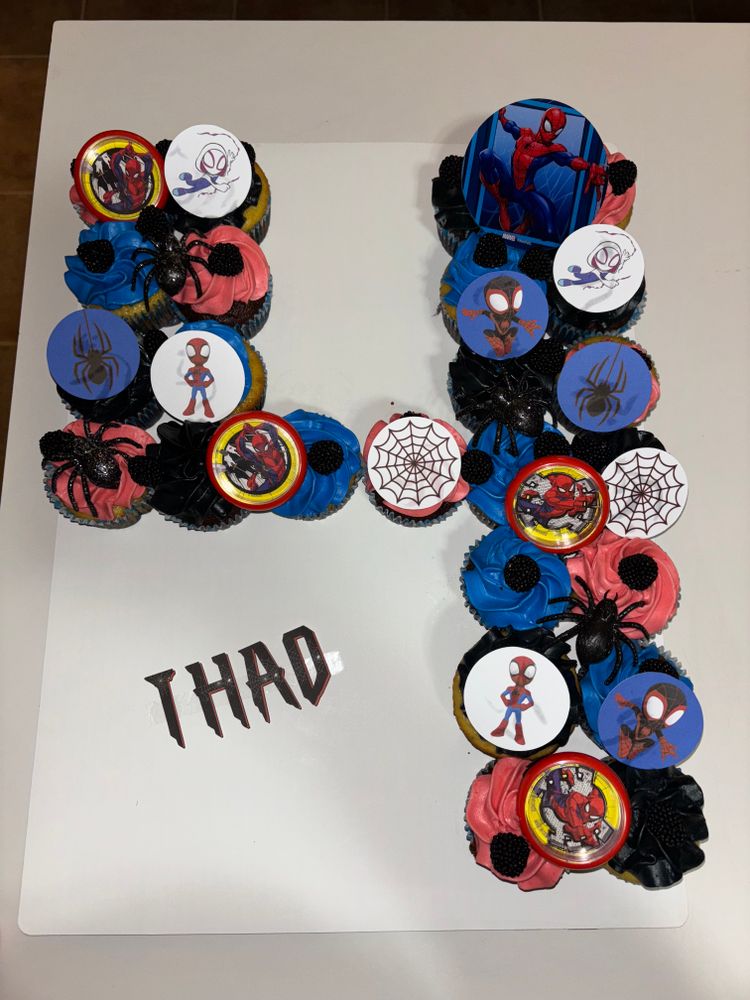 Custom Cakes and Cupcakes for Crumble Creations in Springfield, IL