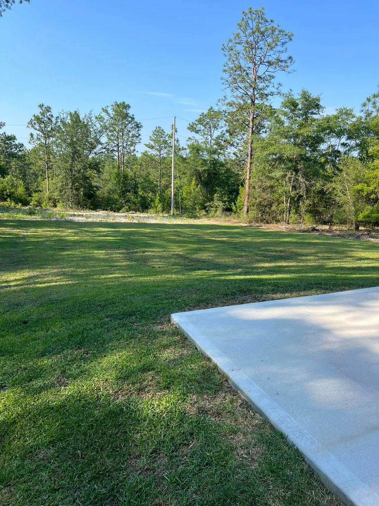 Landscaping for Joseys Lawn and Tree Care in Chipley, FL