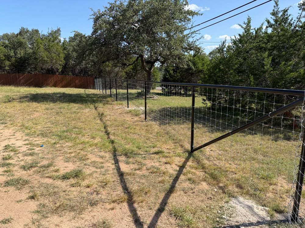 Fence soft wash & staining for Ansley Staining and Exterior Works in New Braunfels, TX