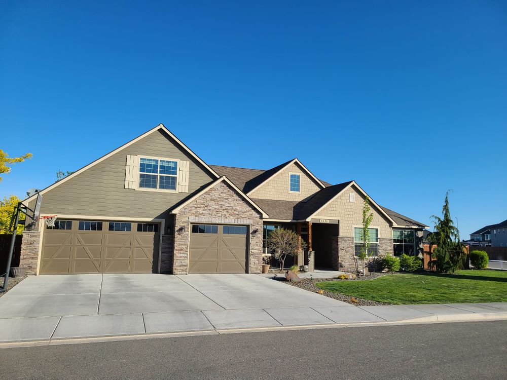Kitchen and Cabinet Refinishing for Magic Touch Painting in West Richland, WA