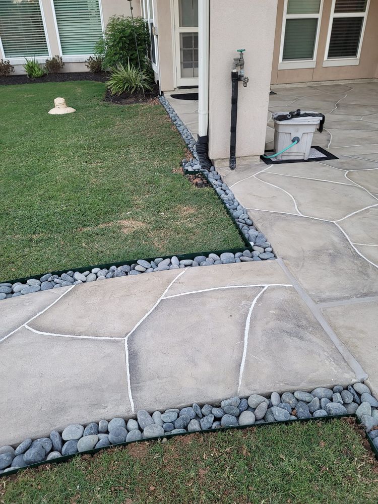 Landscaping for Right Choice Landscaping LLC in Houston, TX