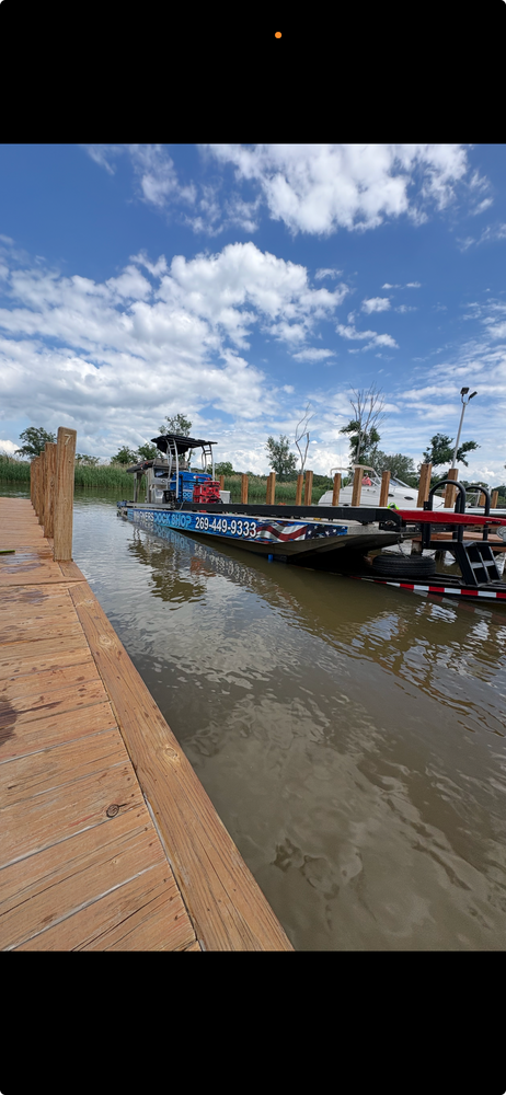 Boat lift Installation for Wagner's Lift & Dock Shop LLC in Watervliet, MI