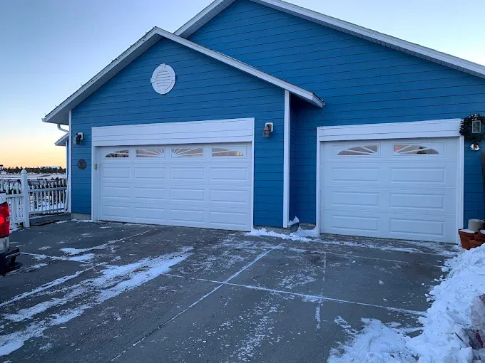 All Photos for 423 Garage Doors in Signal Mountain, Tennessee