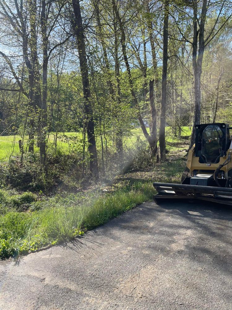 Our Skid Steer Work service efficiently handles landscaping, grading, and debris removal with precision. Ideal for homeowners, it ensures your property is perfectly shaped and prepared for any project needs. for Elite Dirtworks in Maynardville, TN