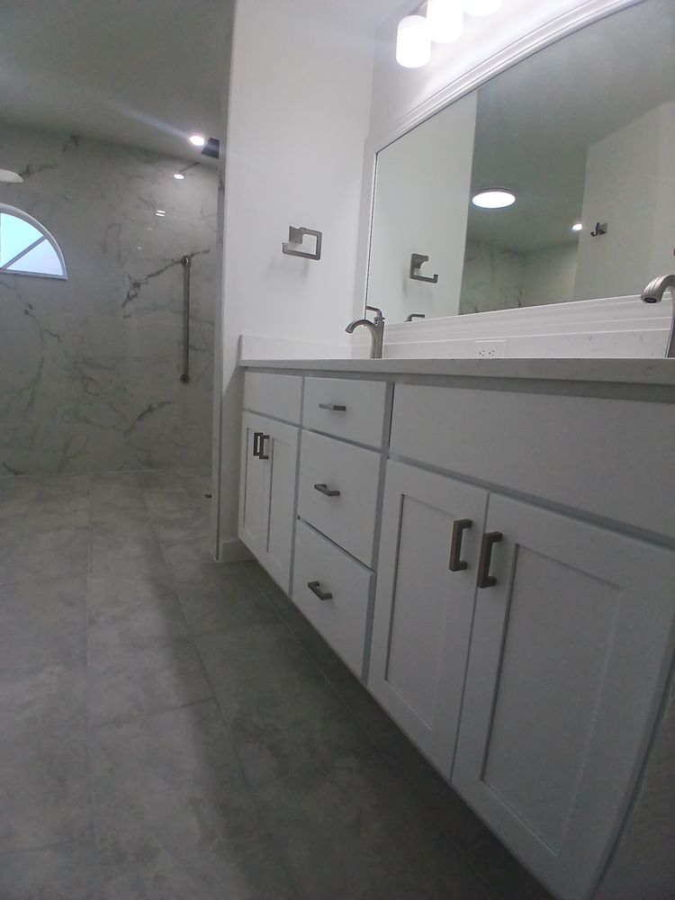 Bathrooms  for The Pro's Painting and Handyman Services in Haines CIty, FL