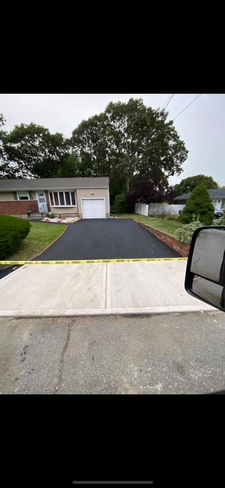 Our driveway construction service provides homeowners with high-quality, durable driveways that are expertly designed and constructed to enhance the curb appeal and functionality of their home. for Golden Hammer in Long Island,  NY