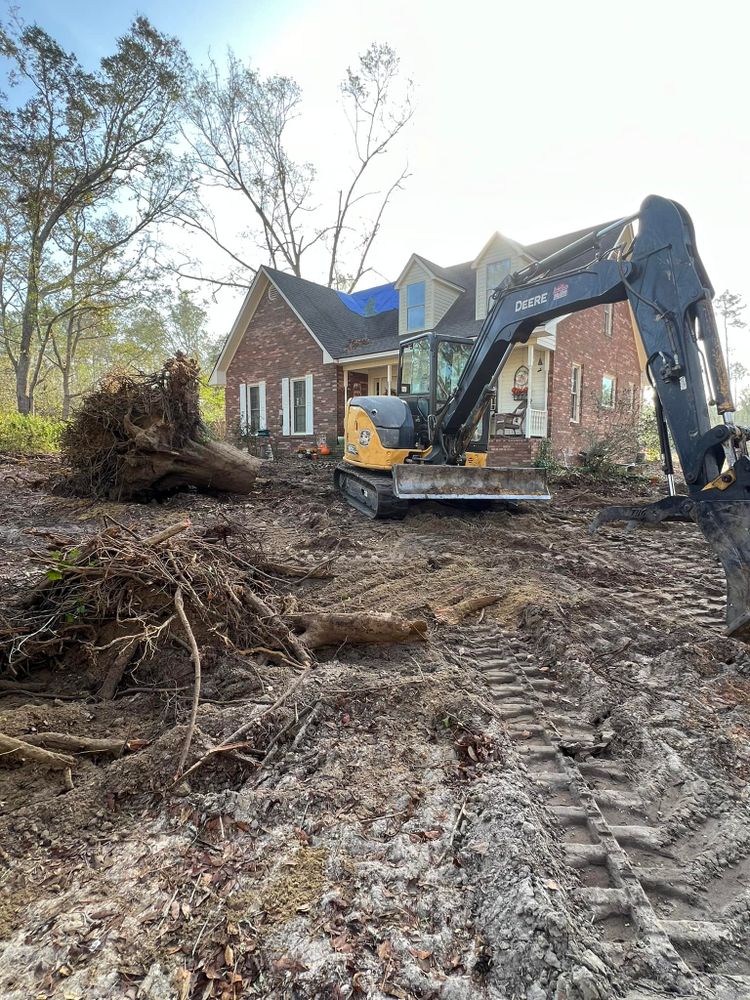 Our Stump Removal service efficiently eliminates unsightly stumps, enhancing your landscape’s beauty and safety. Trust our experts to carefully remove stumps, preventing regrowth and making way for new possibilities in your yard. for Thompson Forestry Mulching & Stump Grinding in Douglas, GA