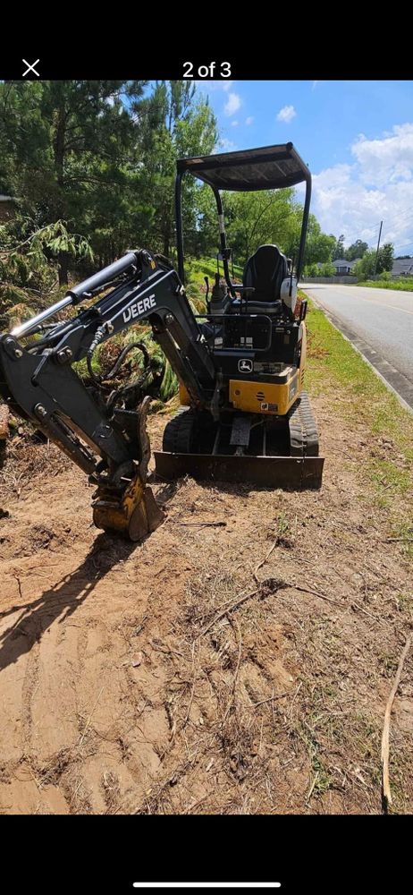 Excavating for JHC Excavation LLC in Hartwell, GA