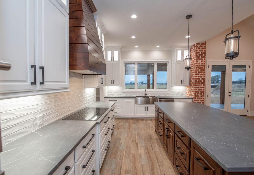 All Photos for Neely Construction & Design LLC in Chandler, TX