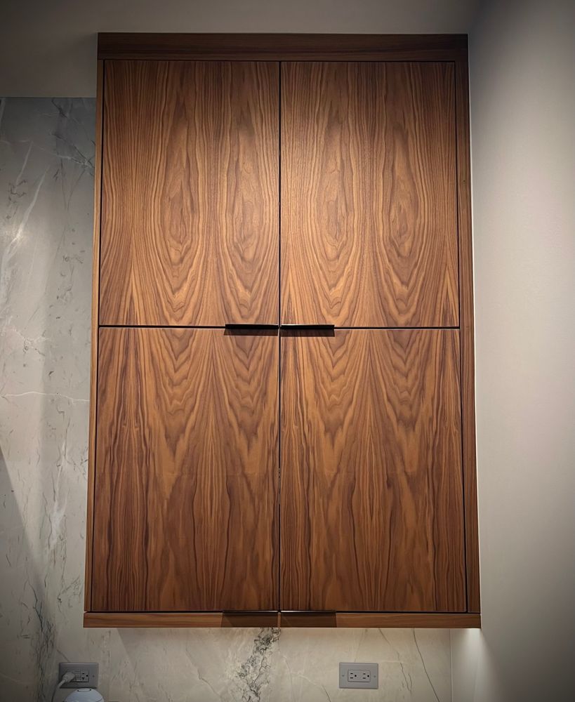 Prospect Heights Modern Kitchen for Ekwood Finishes in St. Charles, IL