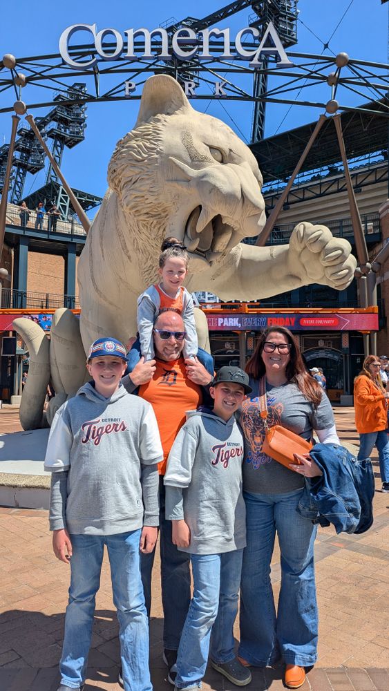 Humphries Hardscape - Pavers and Landscaping team in Wyandotte, MI - people or person