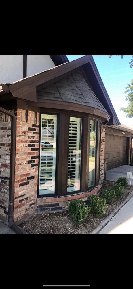 Windows  for United Exteriors INC in St. Petersburg, FL