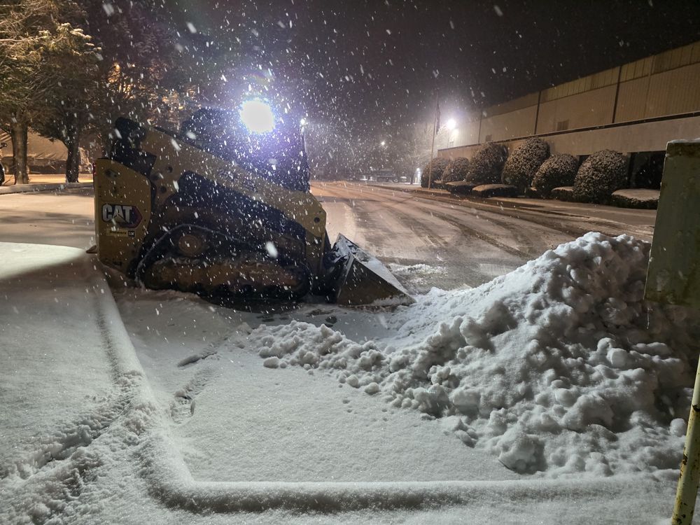 All Photos for Great Lakes Lawn & Landscape in knoxville, TN