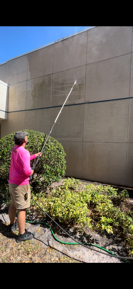 Our pressure washing service revitalizes your home's exterior with thorough cleaning, ensuring dirt and grime are removed. Discover top-quality "pressure washing near me" to enhance your property's curb appeal today. for Made Painting-Tampa in Tampa, FL