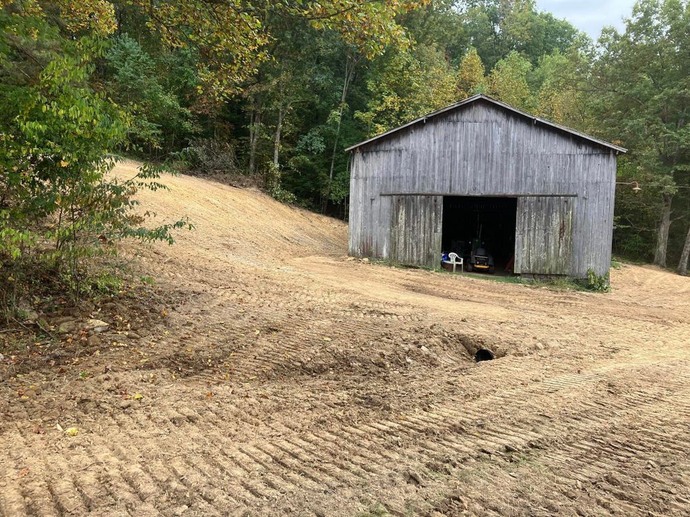 Excavating for Kidd Excavating LLC in West Liberty, KY