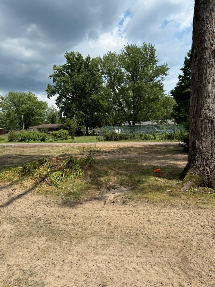 All Photos for Hunnicutt’s Tree Service L.L.C. in Monticello, IN