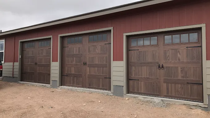 All Photos for 423 Garage Doors in Signal Mountain, Tennessee
