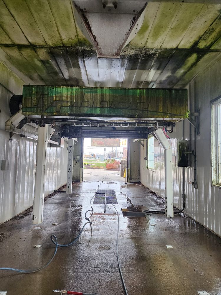 Pressure Washing for D & E Power Washing in Mt Pleasanr, MI