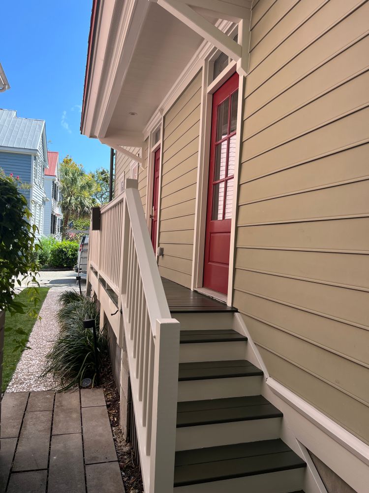 Before and after painting  for Palmetto Quality Painting Services in  Charleston, South Carolina