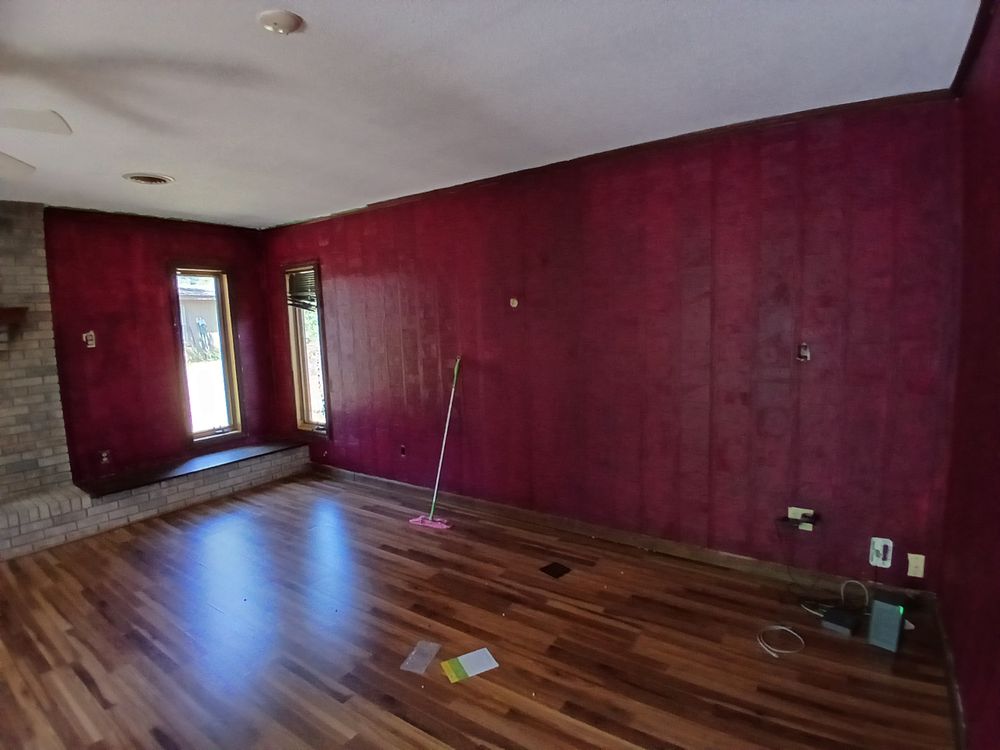 Carbondale Roof Leak repair and Drywall installation for Dead Tree General Contracting in Carbondale, Illinois