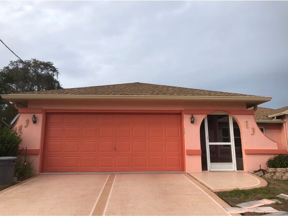 Our pre paint washing service ensures a clean surface free of dirt, grime, and mildew to achieve a flawless paint finish. Enhance the longevity and quality of your home's exterior with us. for Chris Larkin Painting Services in Homosassa Springs, FL