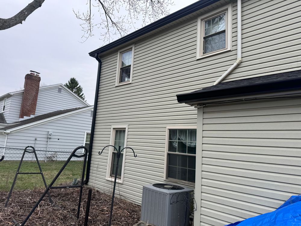 All Photos for Horns Seamless Gutters and Leaf Guards in Huntington,, IN