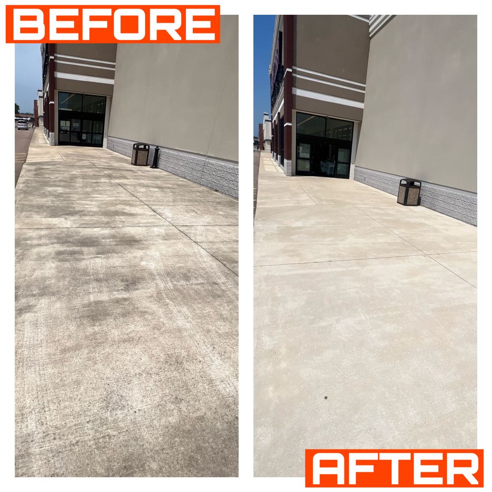 Concrete Cleaning for FunderFlow Commercial and Residential Pressure Washing Inc in Tupelo, MS