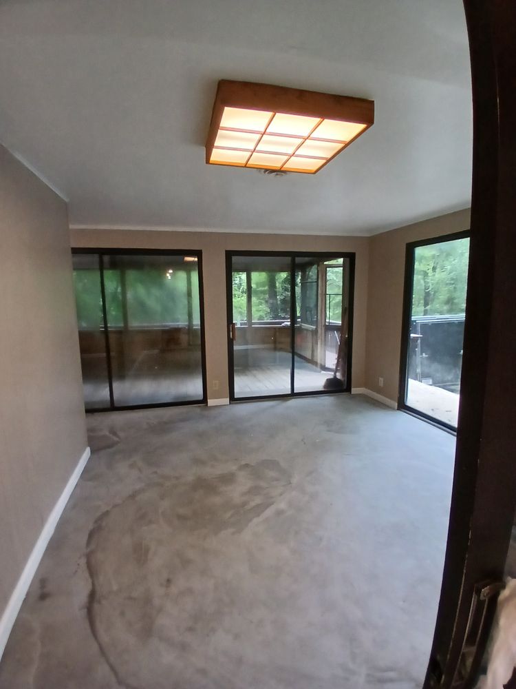 exterior painting and flooring for Dead Tree General Contracting in Carbondale, Illinois