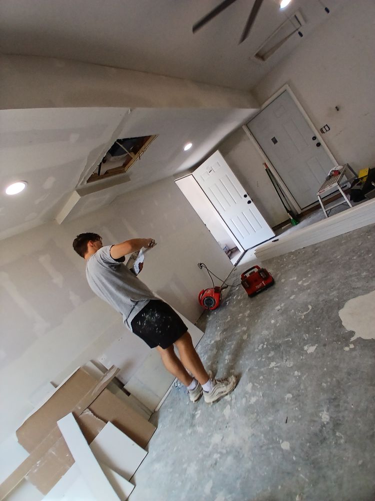 Carterville Garage Conversion for Dead Tree General Contracting in Carbondale, Illinois