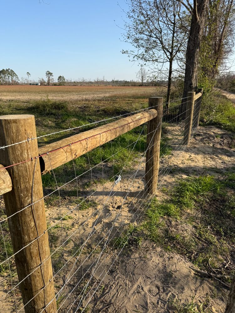 Fences for Premier Fence Company LLC in Douglas, GA