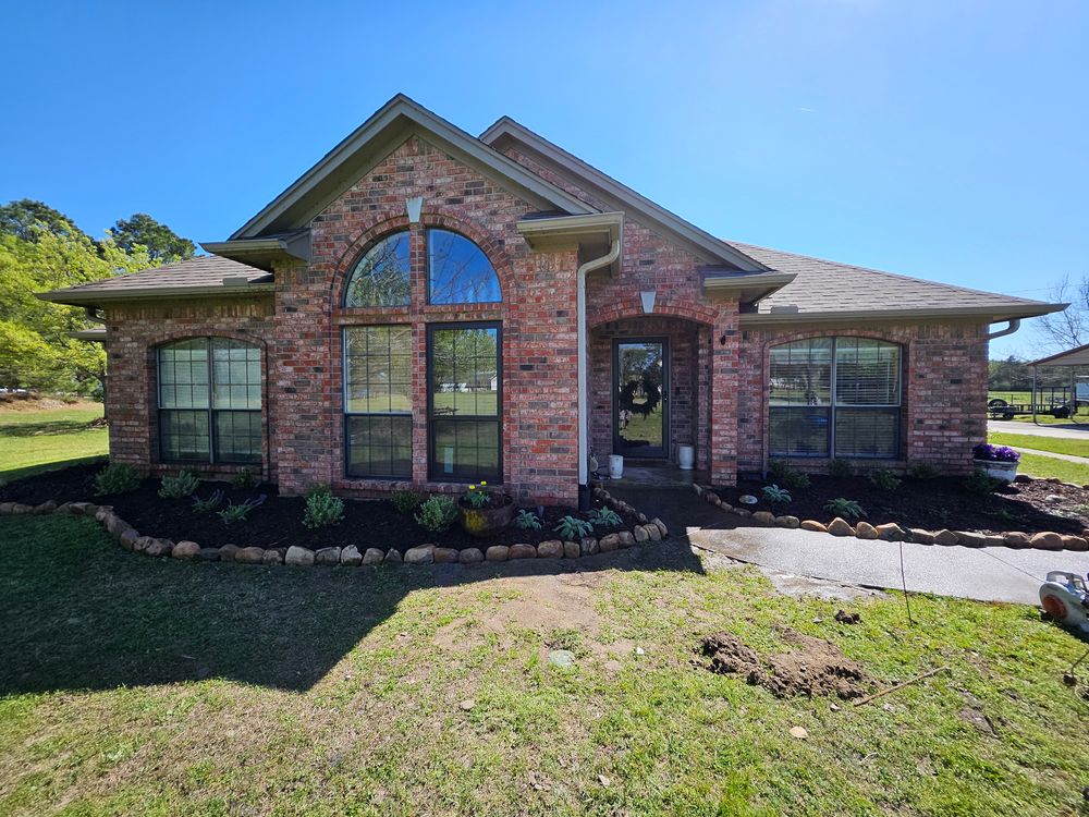 All Photos for Ornelas Lawn Service in Lone Oak, Texas