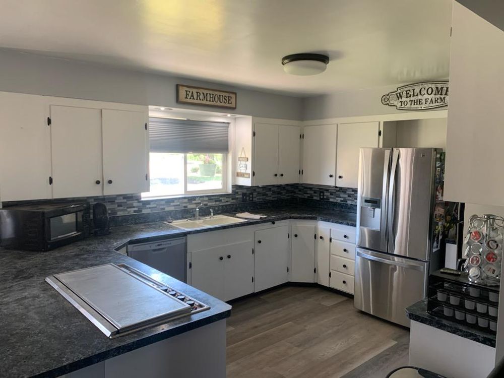 Gasseling kitchen for Custom Valley Construction   in Sunnyside, Washington