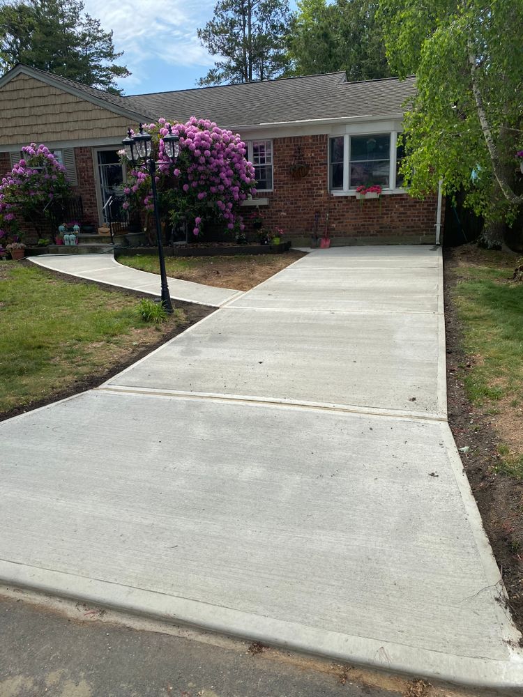 Driveways & Patios for Golden Hammer LLC in Patchogue, NY