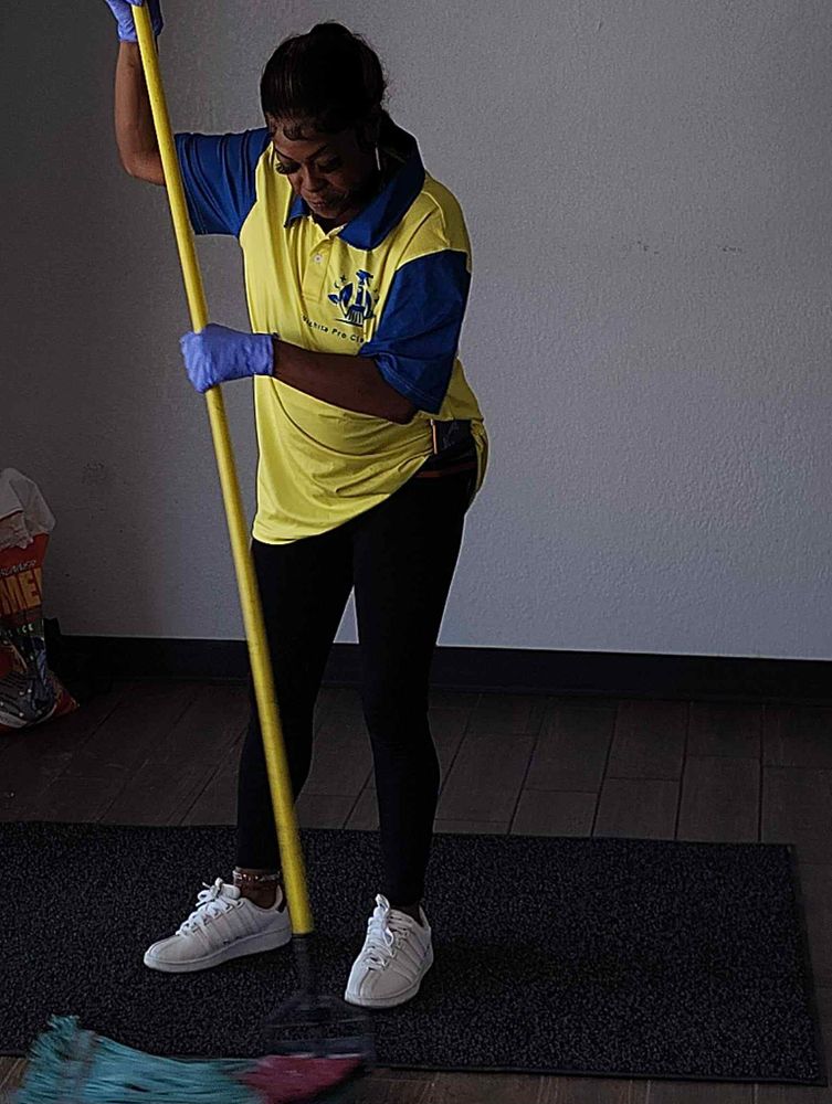 Cleaning for Wichita Pro Cleaners LLC in Wichita, KS