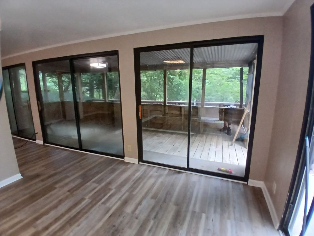 exterior painting and flooring for Dead Tree General Contracting in Carbondale, Illinois